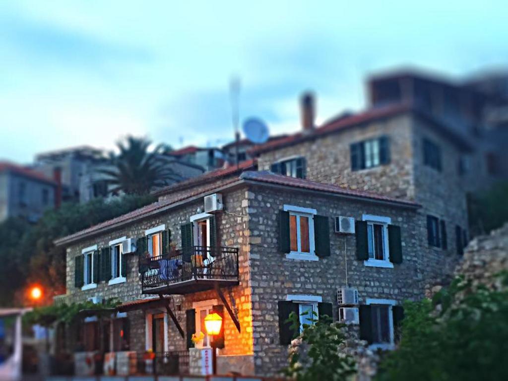 Apartments Zuto Ulcinj Exteriör bild