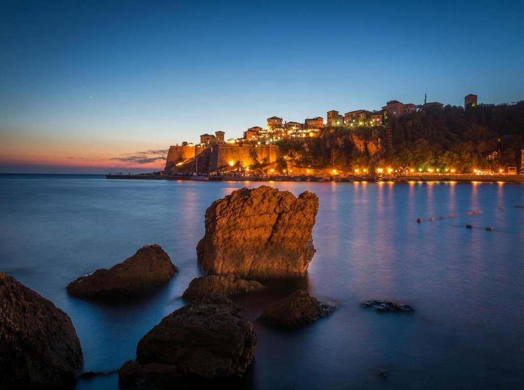 Apartments Zuto Ulcinj Rum bild