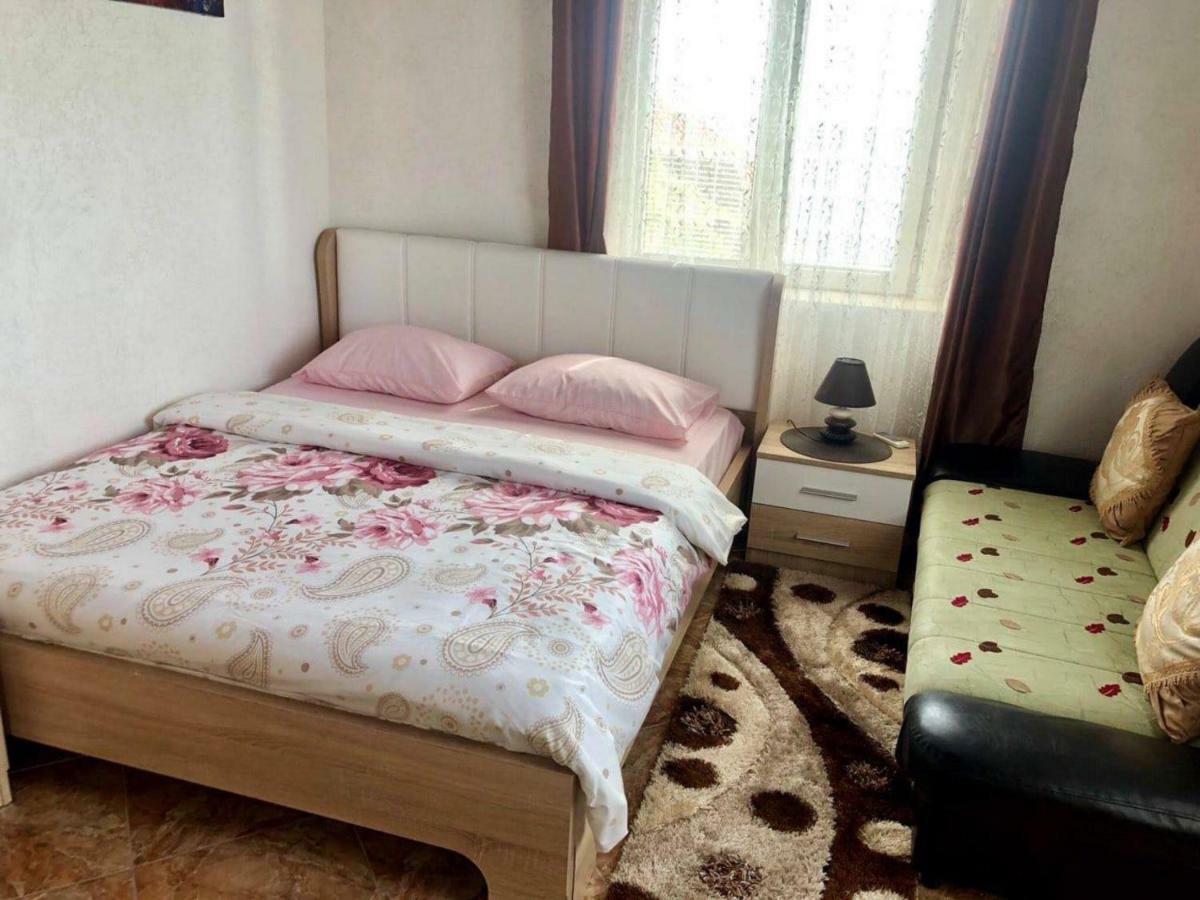 Apartments Zuto Ulcinj Exteriör bild