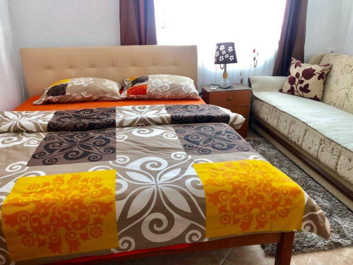 Apartments Zuto Ulcinj Exteriör bild
